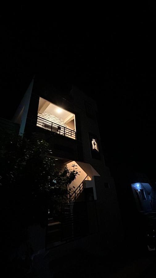 Supritha Homestay Hampi Luaran gambar