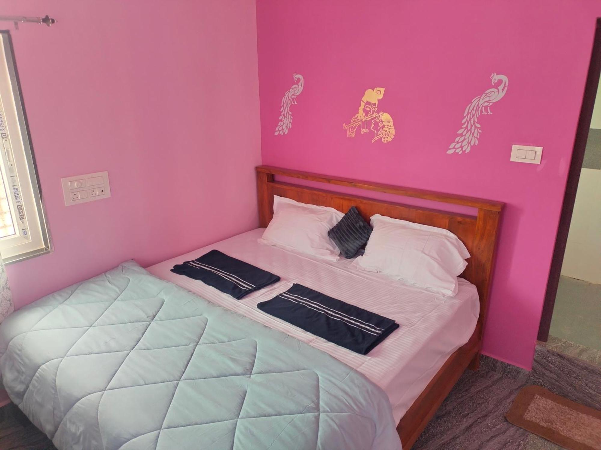 Supritha Homestay Hampi Luaran gambar